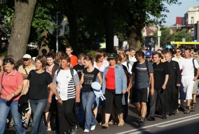 XXV Piesza Pielgrzymka do Częstochowy (01.08.09) - zdjęcie #42 - eOstroleka.pl