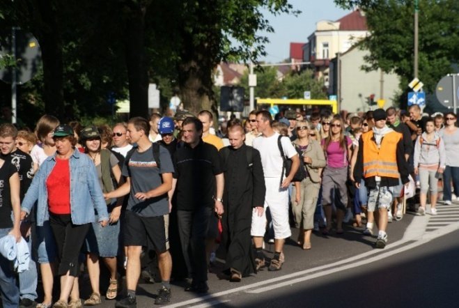 XXV Piesza Pielgrzymka do Częstochowy (01.08.09) - zdjęcie #41 - eOstroleka.pl