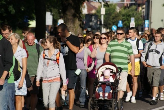 XXV Piesza Pielgrzymka do Częstochowy (01.08.09) - zdjęcie #37 - eOstroleka.pl