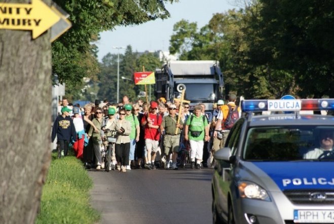 XXV Piesza Pielgrzymka do Częstochowy (01.08.09) - zdjęcie #28 - eOstroleka.pl