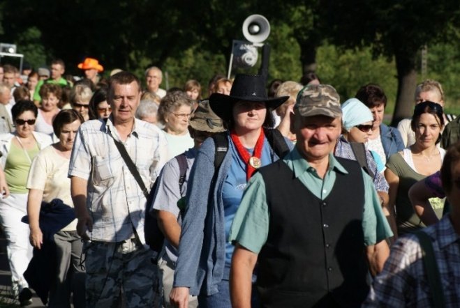 XXV Piesza Pielgrzymka do Częstochowy (01.08.09) - zdjęcie #23 - eOstroleka.pl