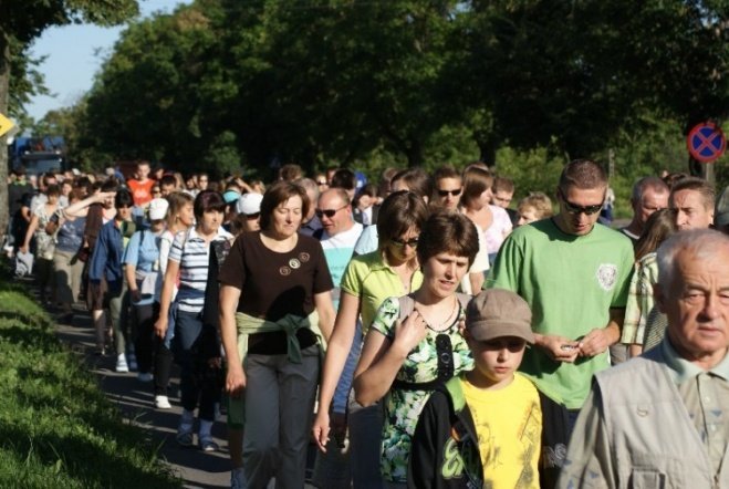 XXV Piesza Pielgrzymka do Częstochowy (01.08.09) - zdjęcie #14 - eOstroleka.pl
