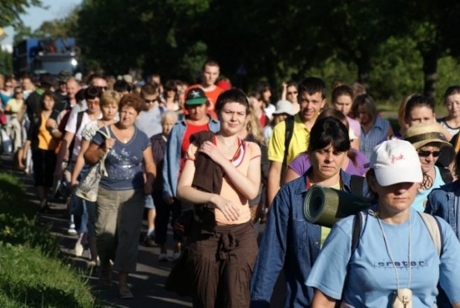 XXV Piesza Pielgrzymka do Częstochowy (01.08.09) - zdjęcie #13 - eOstroleka.pl