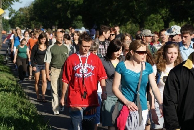 XXV Piesza Pielgrzymka do Częstochowy (01.08.09) - zdjęcie #8 - eOstroleka.pl