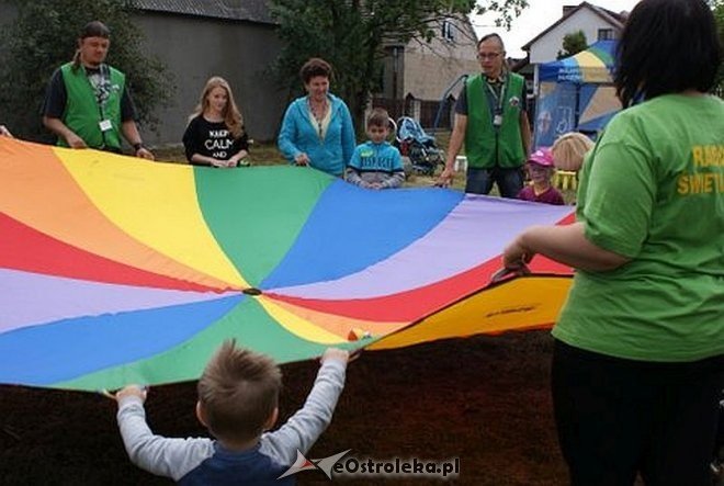 Nauka pierwszej pomocy z Radosnym Świetlicobusem [29.07.2015] - zdjęcie #237 - eOstroleka.pl