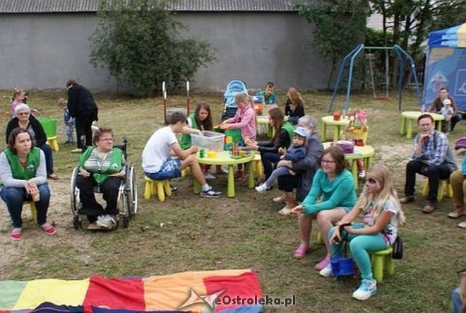 Nauka pierwszej pomocy z Radosnym Świetlicobusem [29.07.2015] - zdjęcie #234 - eOstroleka.pl