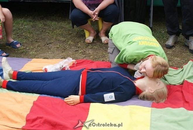Nauka pierwszej pomocy z Radosnym Świetlicobusem [29.07.2015] - zdjęcie #231 - eOstroleka.pl