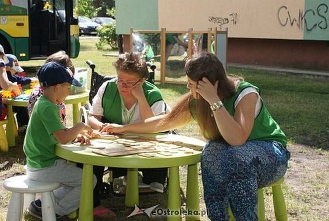 Nauka pierwszej pomocy z Radosnym Świetlicobusem [29.07.2015] - zdjęcie #173 - eOstroleka.pl