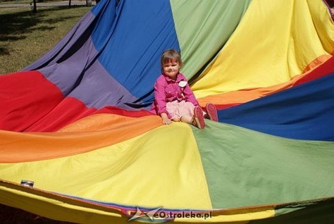 Nauka pierwszej pomocy z Radosnym Świetlicobusem [29.07.2015] - zdjęcie #125 - eOstroleka.pl
