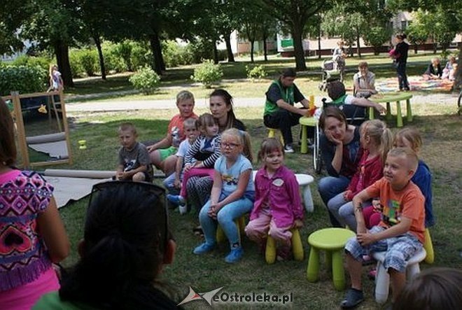 Nauka pierwszej pomocy z Radosnym Świetlicobusem [29.07.2015] - zdjęcie #103 - eOstroleka.pl