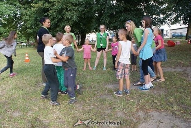 Nauka pierwszej pomocy z Radosnym Świetlicobusem [29.07.2015] - zdjęcie #95 - eOstroleka.pl