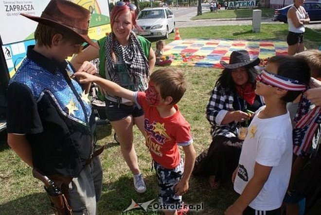 Nauka pierwszej pomocy z Radosnym Świetlicobusem [29.07.2015] - zdjęcie #19 - eOstroleka.pl