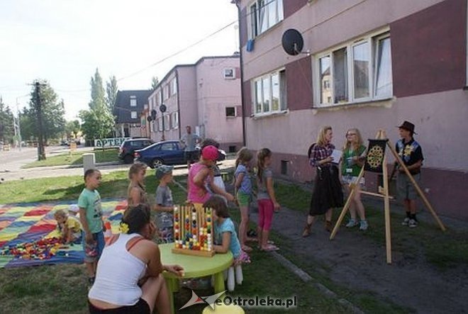 Nauka pierwszej pomocy z Radosnym Świetlicobusem [29.07.2015] - zdjęcie #5 - eOstroleka.pl