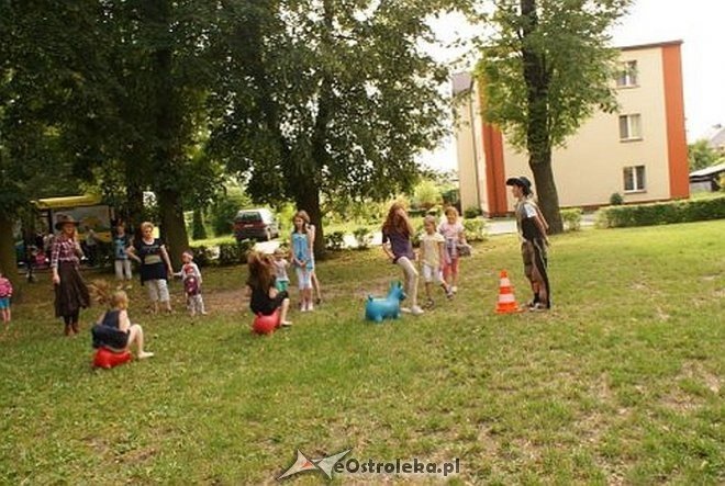 Nauka pierwszej pomocy z Radosnym Świetlicobusem [29.07.2015] - zdjęcie #144 - eOstroleka.pl