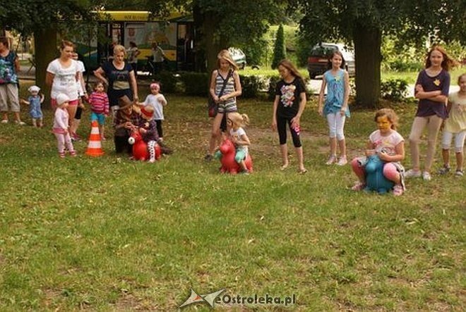 Nauka pierwszej pomocy z Radosnym Świetlicobusem [29.07.2015] - zdjęcie #128 - eOstroleka.pl