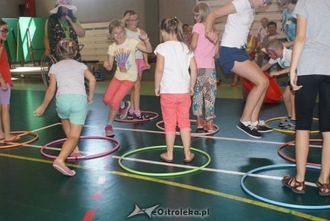 Nauka pierwszej pomocy z Radosnym Świetlicobusem [29.07.2015] - zdjęcie #48 - eOstroleka.pl