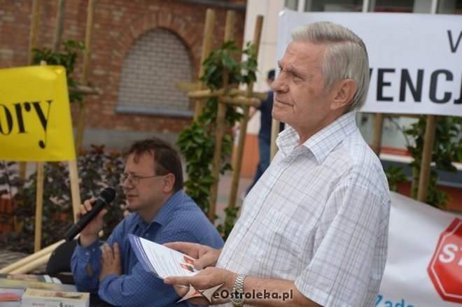 Happening zwolenników Pawła Kukiza [30.07.2015] - zdjęcie #36 - eOstroleka.pl