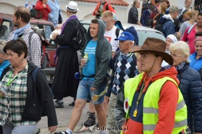 Pielgrzymka na Jasną Górą - diecezja ełcka [31.07.2015] - zdjęcie #41 - eOstroleka.pl