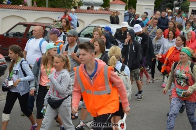 Pielgrzymka na Jasną Górą - diecezja ełcka [31.07.2015] - zdjęcie #21 - eOstroleka.pl
