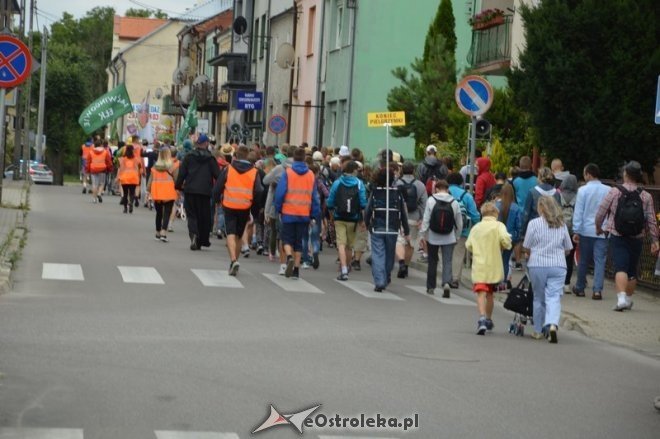 Pielgrzymka na Jasną Górą - diecezja ełcka [31.07.2015] - zdjęcie #1 - eOstroleka.pl
