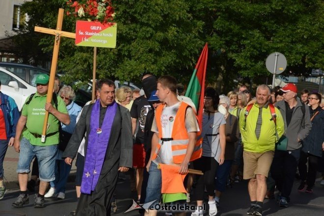 31. Piesza Pielgrzymka Łomżyńska na Jasną Górę [01.08.2015] - zdjęcie #43 - eOstroleka.pl