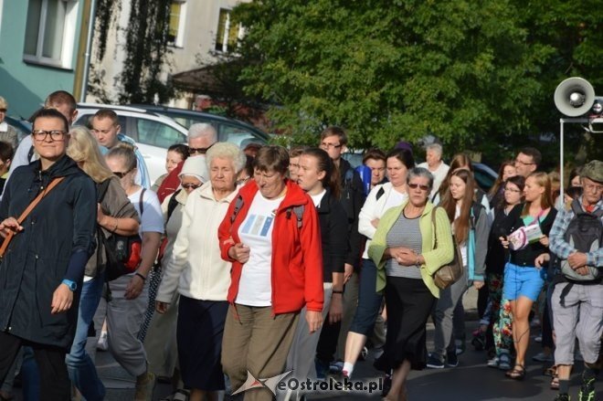 31. Piesza Pielgrzymka Łomżyńska na Jasną Górę [01.08.2015] - zdjęcie #38 - eOstroleka.pl