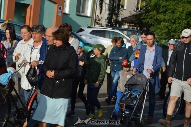 31. Piesza Pielgrzymka Łomżyńska na Jasną Górę [01.08.2015] - zdjęcie #8 - eOstroleka.pl