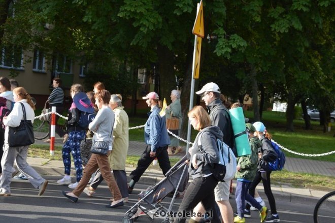 31. Piesza Pielgrzymka Łomżyńska na Jasną Górę [01.08.2015] - zdjęcie #2 - eOstroleka.pl