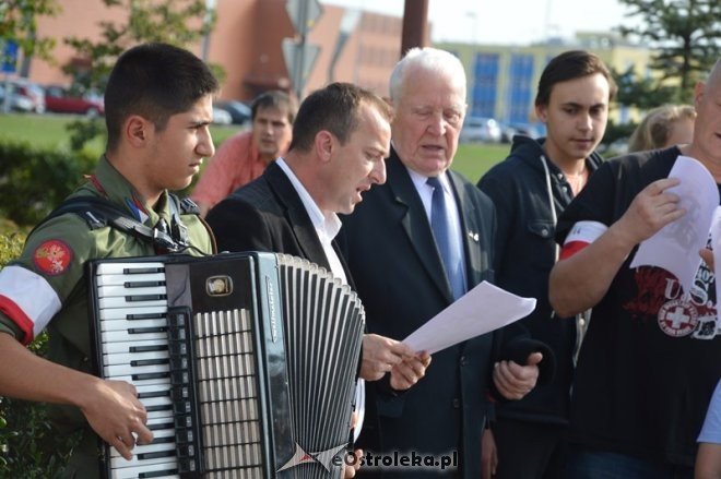 71. rocznica wybuchu Powstania Warszawskiego [01.08.2015] - zdjęcie #16 - eOstroleka.pl