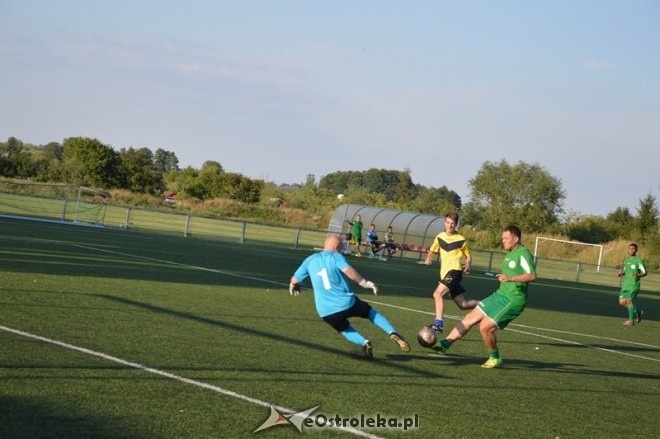 Sparing Korona Ostrołęka - Ostrovia Ostrów Mazowiecka [01.08.2015] - zdjęcie #7 - eOstroleka.pl