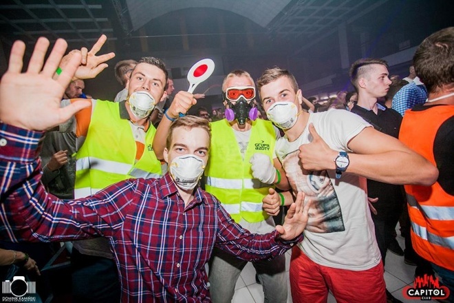 Noc Wariatów w klubie Capitol [31.07.2015] - zdjęcie #144 - eOstroleka.pl