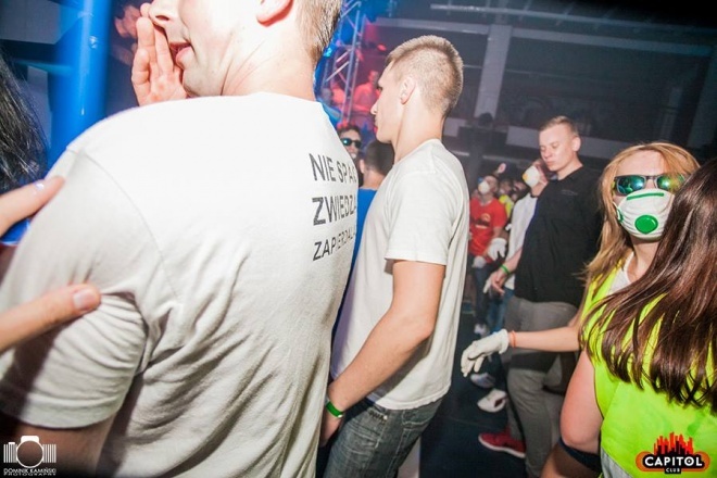Noc Wariatów w klubie Capitol [31.07.2015] - zdjęcie #142 - eOstroleka.pl