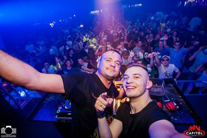 Noc Wariatów w klubie Capitol [31.07.2015] - zdjęcie #141 - eOstroleka.pl