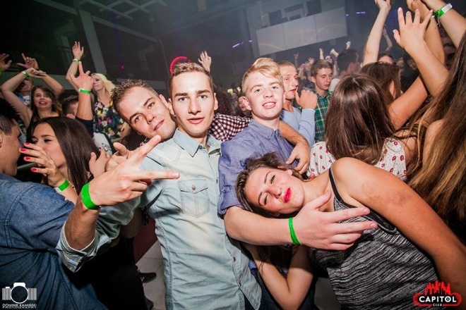 Noc Wariatów w klubie Capitol [31.07.2015] - zdjęcie #126 - eOstroleka.pl
