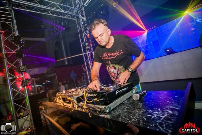 Noc Wariatów w klubie Capitol [31.07.2015] - zdjęcie #106 - eOstroleka.pl