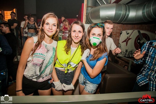 Noc Wariatów w klubie Capitol [31.07.2015] - zdjęcie #105 - eOstroleka.pl