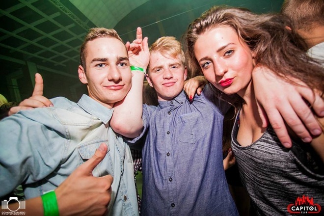 Noc Wariatów w klubie Capitol [31.07.2015] - zdjęcie #103 - eOstroleka.pl
