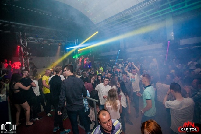 Noc Wariatów w klubie Capitol [31.07.2015] - zdjęcie #96 - eOstroleka.pl