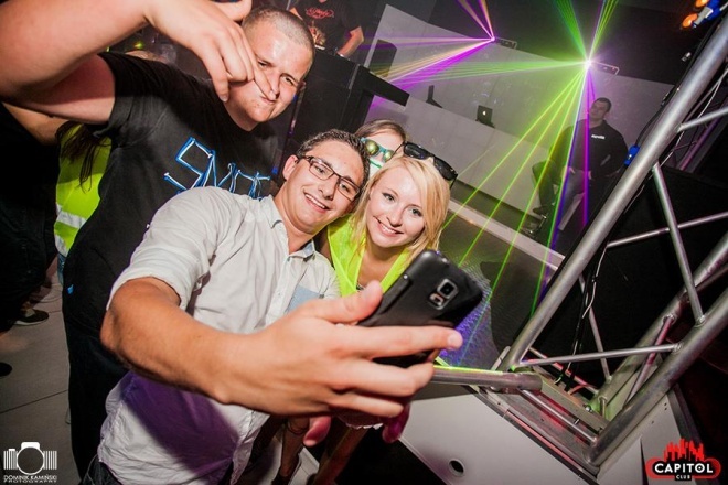 Noc Wariatów w klubie Capitol [31.07.2015] - zdjęcie #95 - eOstroleka.pl