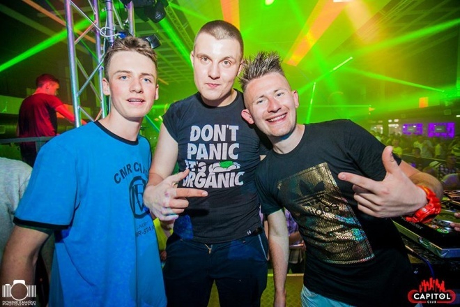 Noc Wariatów w klubie Capitol [31.07.2015] - zdjęcie #182 - eOstroleka.pl