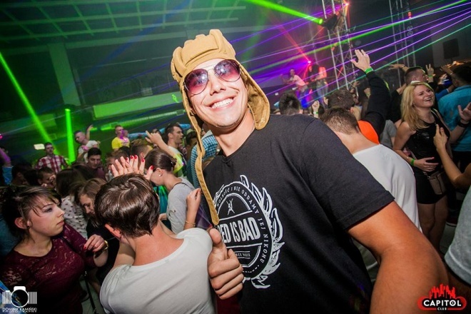Noc Wariatów w klubie Capitol [31.07.2015] - zdjęcie #83 - eOstroleka.pl