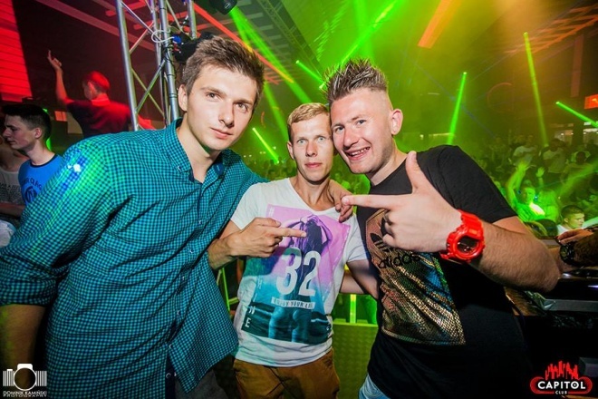 Noc Wariatów w klubie Capitol [31.07.2015] - zdjęcie #181 - eOstroleka.pl