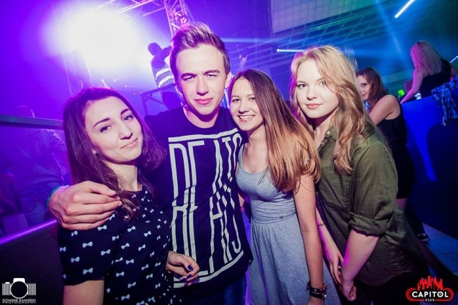 Noc Wariatów w klubie Capitol [31.07.2015] - zdjęcie #74 - eOstroleka.pl
