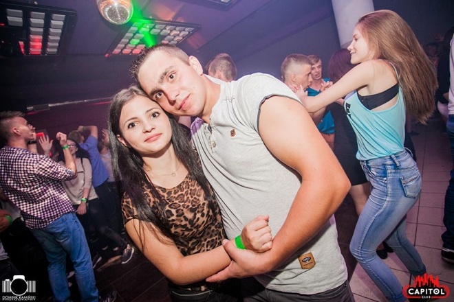 Noc Wariatów w klubie Capitol [31.07.2015] - zdjęcie #63 - eOstroleka.pl
