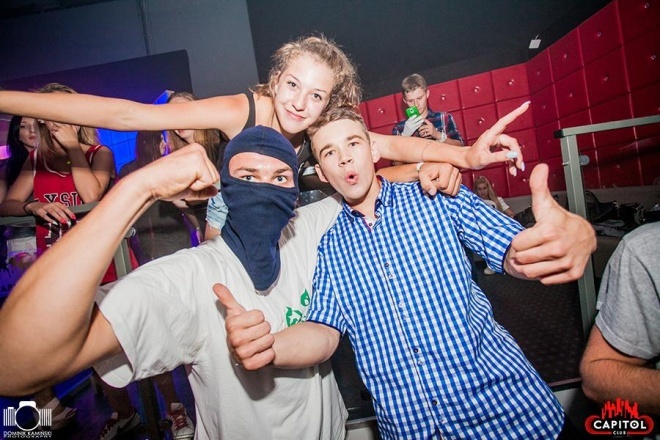 Noc Wariatów w klubie Capitol [31.07.2015] - zdjęcie #56 - eOstroleka.pl