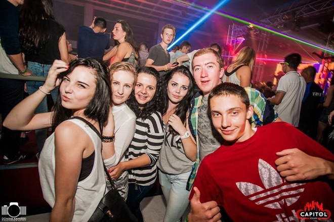 Noc Wariatów w klubie Capitol [31.07.2015] - zdjęcie #55 - eOstroleka.pl