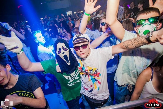 Noc Wariatów w klubie Capitol [31.07.2015] - zdjęcie #47 - eOstroleka.pl