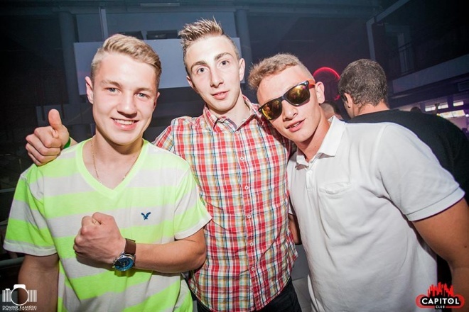 Noc Wariatów w klubie Capitol [31.07.2015] - zdjęcie #46 - eOstroleka.pl