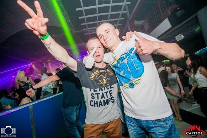 Noc Wariatów w klubie Capitol [31.07.2015] - zdjęcie #45 - eOstroleka.pl
