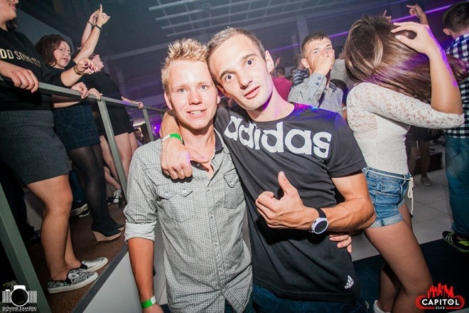 Noc Wariatów w klubie Capitol [31.07.2015] - zdjęcie #34 - eOstroleka.pl